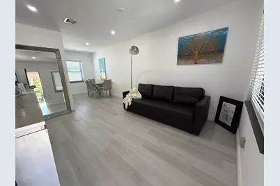 801 NE 19th Avenue #B, Fort Lauderdale, FL 33304 - Photo 2