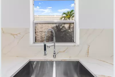 160 Brittany, Delray Beach, FL 33446 - Photo 12