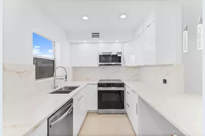 160 Brittany, Delray Beach, FL 33446 - Photo 2