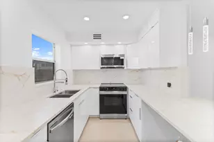 160 Brittany, Delray Beach, FL 33446 - Photo 2