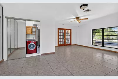 19811 W Oakmont Drive, Hialeah, FL 33015 - Photo 16