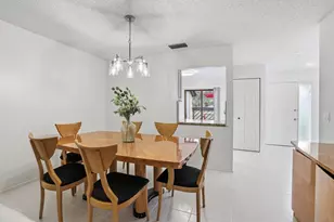 172 Sarita Ct, Royal Palm Beach, FL 33411 - Photo 4