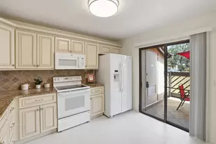 172 Sarita Ct, Royal Palm Beach, FL 33411 - Photo 8