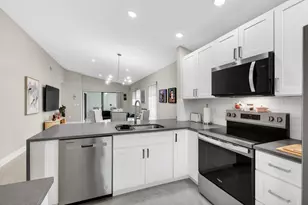 6175 Kings Gate Cir, Delray Beach, FL 33484 - Photo 2