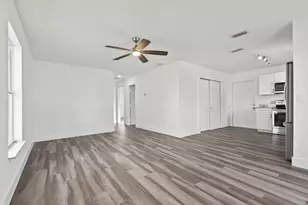 210 N 22nd St, Fort Pierce, FL 34950 - Photo 8