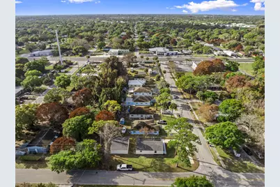 210 N 22nd Street, Fort Pierce, FL 34950 - Photo 32