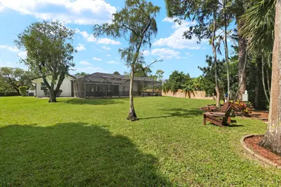 12151 Old Country Road N, Wellington, FL 33414 - Photo 28