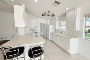 8270 Eleuthera Ln, Wellington, FL 33414 - Photo 8