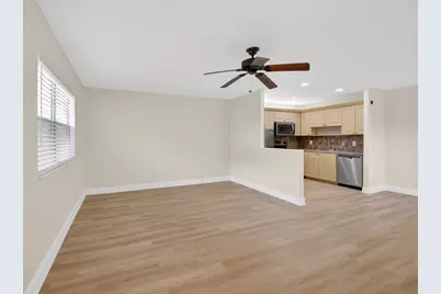 158 Valencia G, Delray Beach, FL 33446 - Photo 2