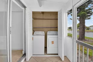 158 Valencia G, Delray Beach, FL 33446 - Photo 22