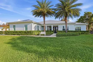 9301 154th Rd N, Jupiter, FL 33478 - Photo 2