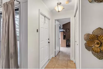 1057 Summit Trail Circle #B, West Palm Beach, FL 33415 - Photo 6