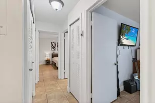 1057 Summit Trail Cir, West Palm Beach, FL 33415 - Photo 38