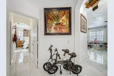 5524 Boynton Gardens Drive, Boynton Beach, FL 33437 - Photo 16