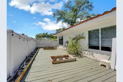 701 W Royal Palm Road, Boca Raton, FL 33486 - Photo 32