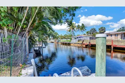 701 W Royal Palm Road, Boca Raton, FL 33486 - Photo 36