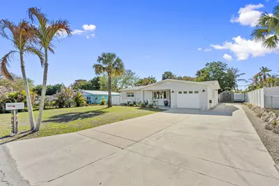 3528 NE Jeannette Drive, Jensen Beach, FL 34957 - Photo 2