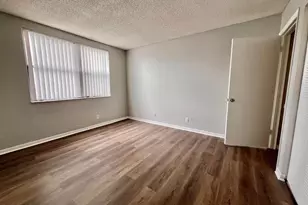 724 Executive Center Dr, West Palm Beach, FL 33401 - Photo 10