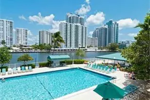 1000 Parkview Dr, Hallandale Beach, FL 33009 - Photo 12