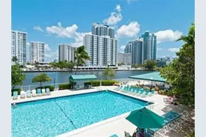 1000 Parkview Drive #507, Hallandale Beach, FL 33009 - Photo 12