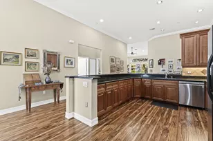 5135 E Madison Lakes Cir E, Davie, FL 33328 - Photo 2