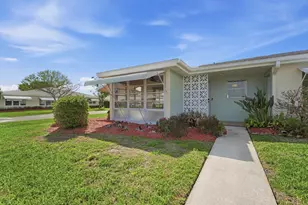 203 Manatee Ln, Fort Pierce, FL 34982 - Photo 2