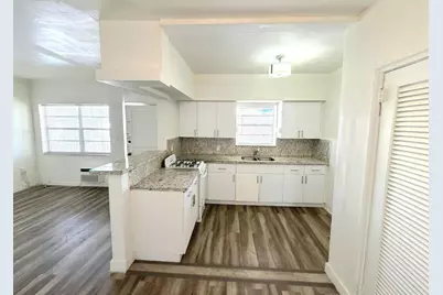300 69th Street #6, Miami Beach, FL 33141 - Photo 4