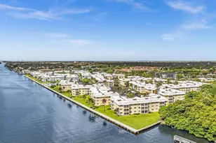 6 Colonial Club Dr, Boynton Beach, FL 33435 - Photo 42