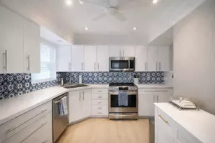 6 Colonial Club Dr, Boynton Beach, FL 33435 - Photo 6