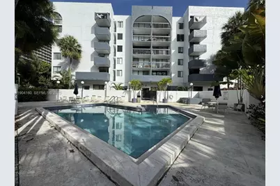 2715 Tigertail Avenue #Apt 402, Miami, FL 33133 - Photo 1