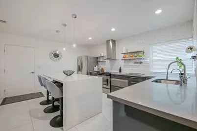 5533 Constant Spring Terrace #217, Lauderhill, FL 33319 - Photo 4