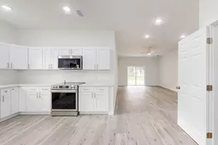 8685 101st Ct, Vero Beach, FL 32967 - Photo 6