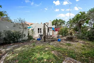 418 E Lakewood Rd, West Palm Beach, FL 33405 - Photo 18