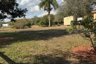 435 E A Road E, Labelle, FL 33935 - Photo 12