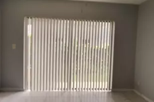 9286 NW 40th St, Coral Springs, FL 33065 - Photo 2