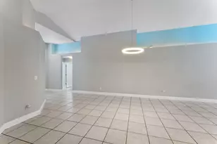 981 Delray Lakes Dr, Delray Beach, FL 33444 - Photo 8