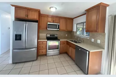 3061 SW Blout Court, Port Saint Lucie, FL 34953 - Photo 4