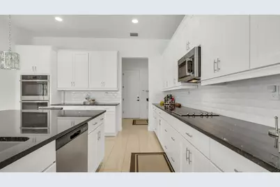 8550 NW 39th Court, Coral Springs, FL 33065 - Photo 12