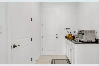 8550 NW 39th Court, Coral Springs, FL 33065 - Photo 14