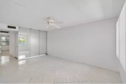1009 Hythe A, Boca Raton, FL 33434 - Photo 12