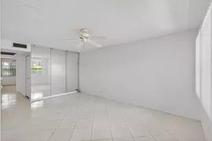 1009 Hythe A, Boca Raton, FL 33434 - Photo 12