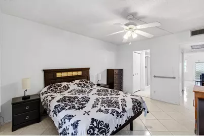 1009 Hythe A, Boca Raton, FL 33434 - Photo 20