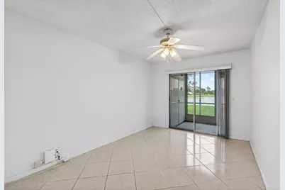 1009 Hythe A, Boca Raton, FL 33434 - Photo 10