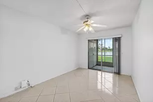 1009 Hythe A, Boca Raton, FL 33434 - Photo 10