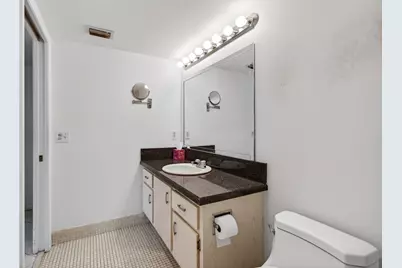 1009 Hythe A, Boca Raton, FL 33434 - Photo 32
