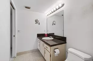 1009 Hythe A, Boca Raton, FL 33434 - Photo 32