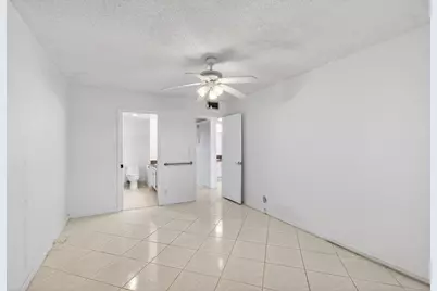 1009 Hythe A, Boca Raton, FL 33434 - Photo 26