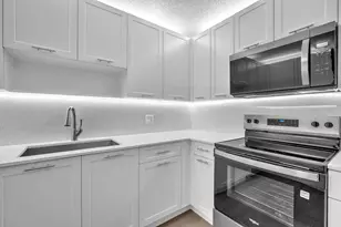 4200 Community Dr, West Palm Beach, FL 33409 - Photo 8