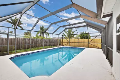 3374 Florida Boulevard, Palm Beach Gardens, FL 33410 - Photo 2