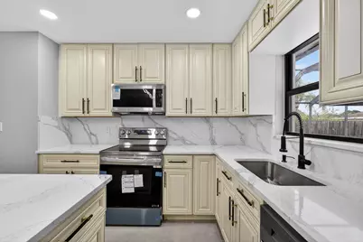 3374 Florida Boulevard, Palm Beach Gardens, FL 33410 - Photo 12